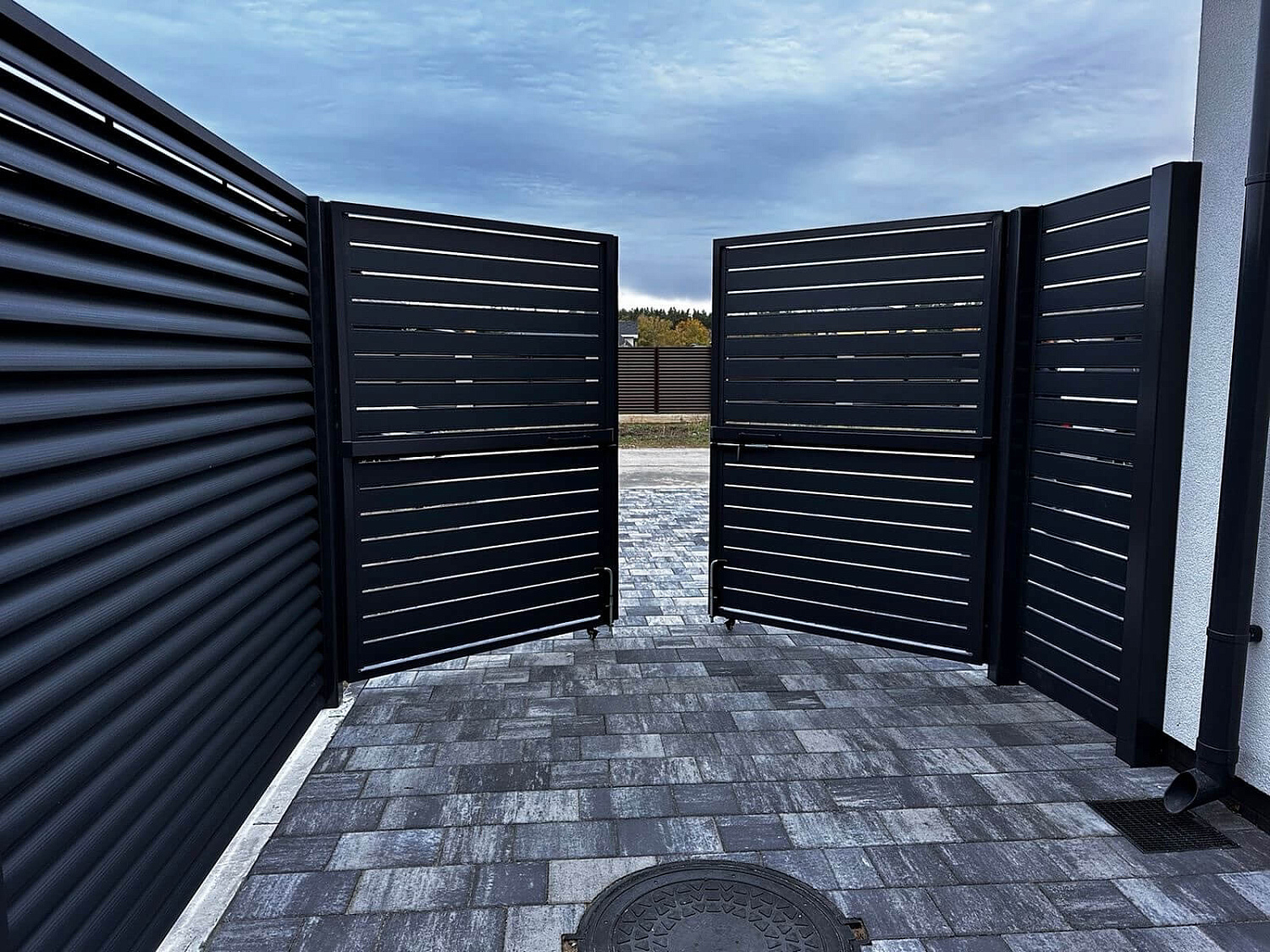 Металлопланкен, Еврожалюзи 42м RAL7024/7024 Серый Графит двусторонний МАТТЕ